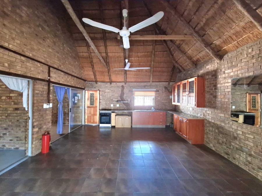 2 Bedroom Property for Sale in Leeupoort Limpopo