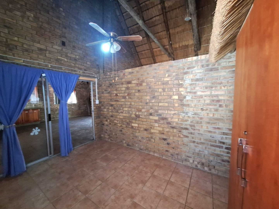 2 Bedroom Property for Sale in Leeupoort Limpopo