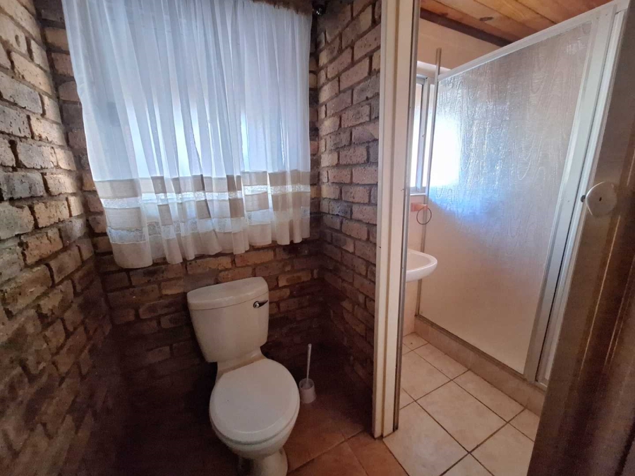 2 Bedroom Property for Sale in Leeupoort Limpopo
