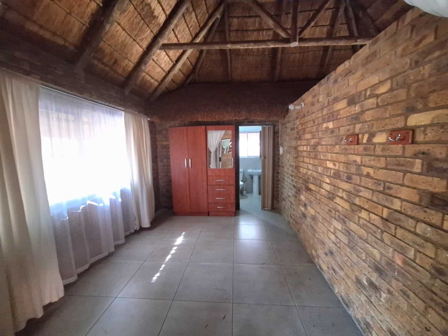 2 Bedroom Property for Sale in Leeupoort Limpopo