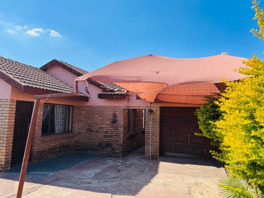 3 Bedroom Property for Sale in African Jewel Limpopo