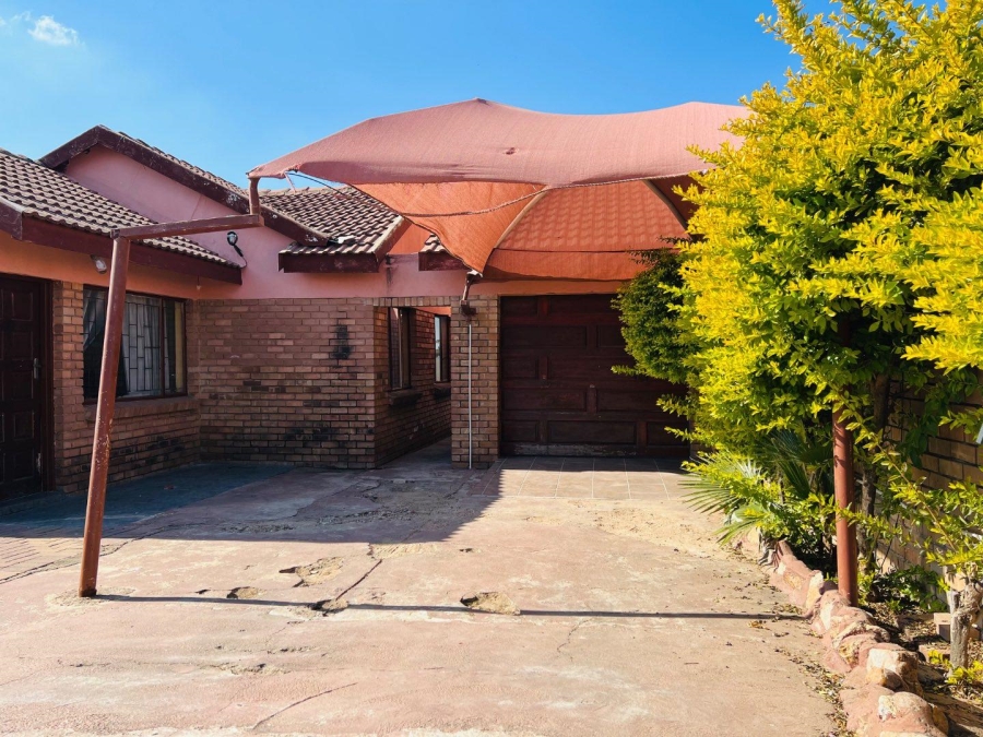 3 Bedroom Property for Sale in African Jewel Limpopo