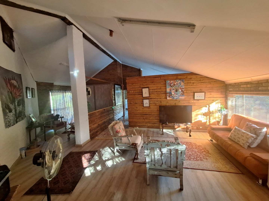 5 Bedroom Property for Sale in Leeupoort Limpopo
