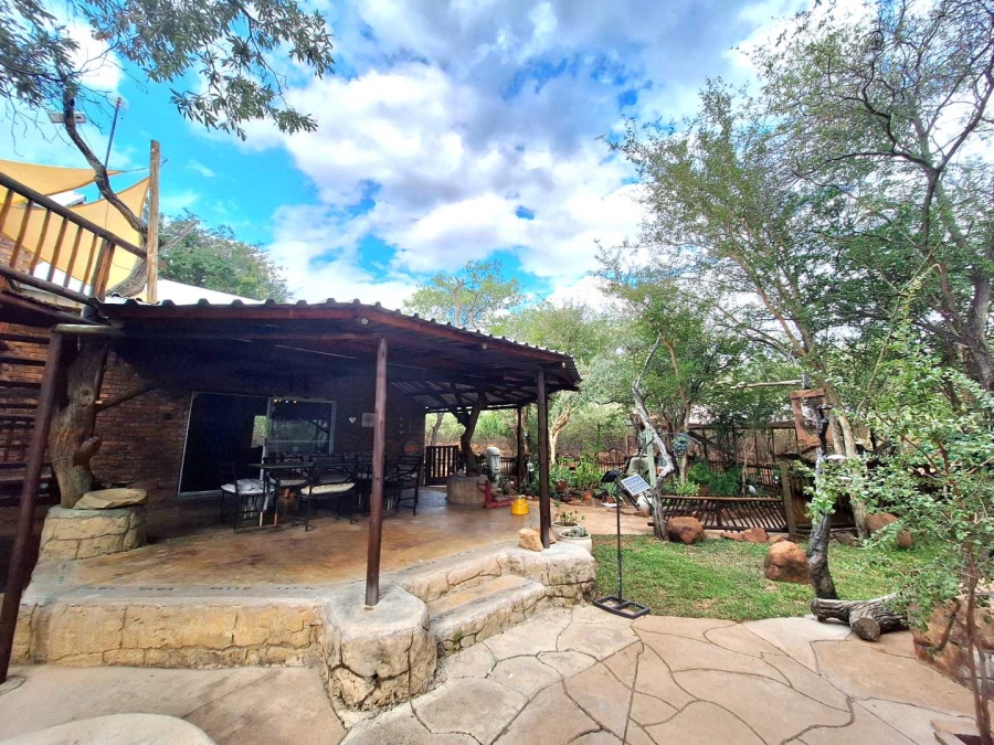 5 Bedroom Property for Sale in Leeupoort Limpopo