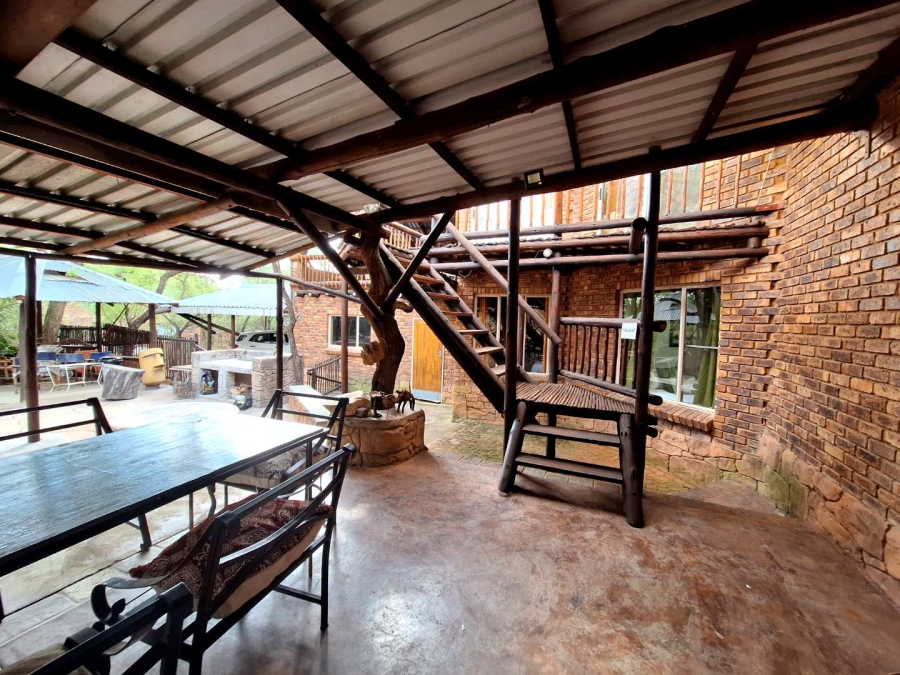 5 Bedroom Property for Sale in Leeupoort Limpopo