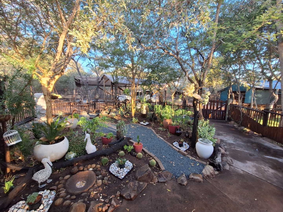 5 Bedroom Property for Sale in Leeupoort Limpopo