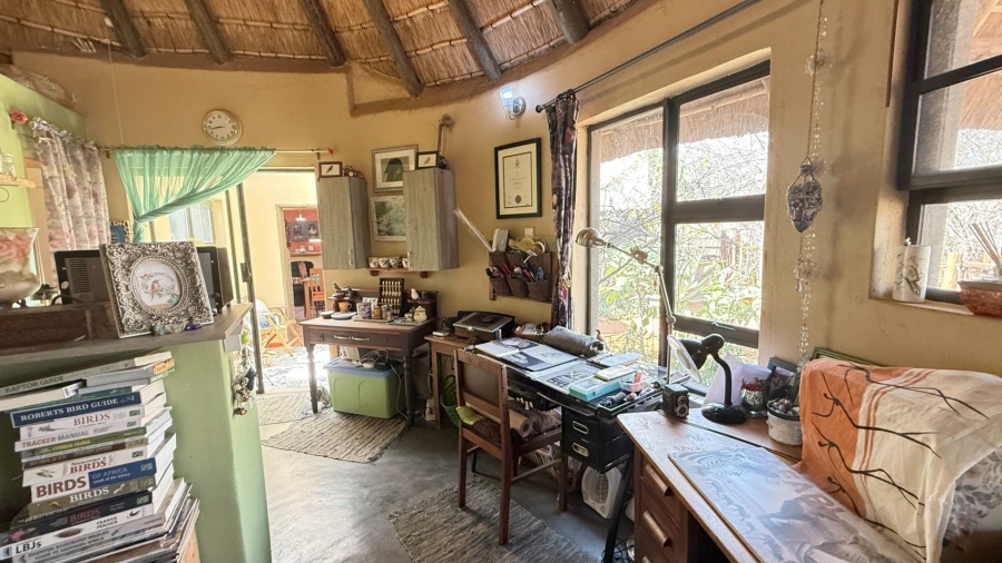 5 Bedroom Property for Sale in Hoedspruit Wildlife Estate Limpopo