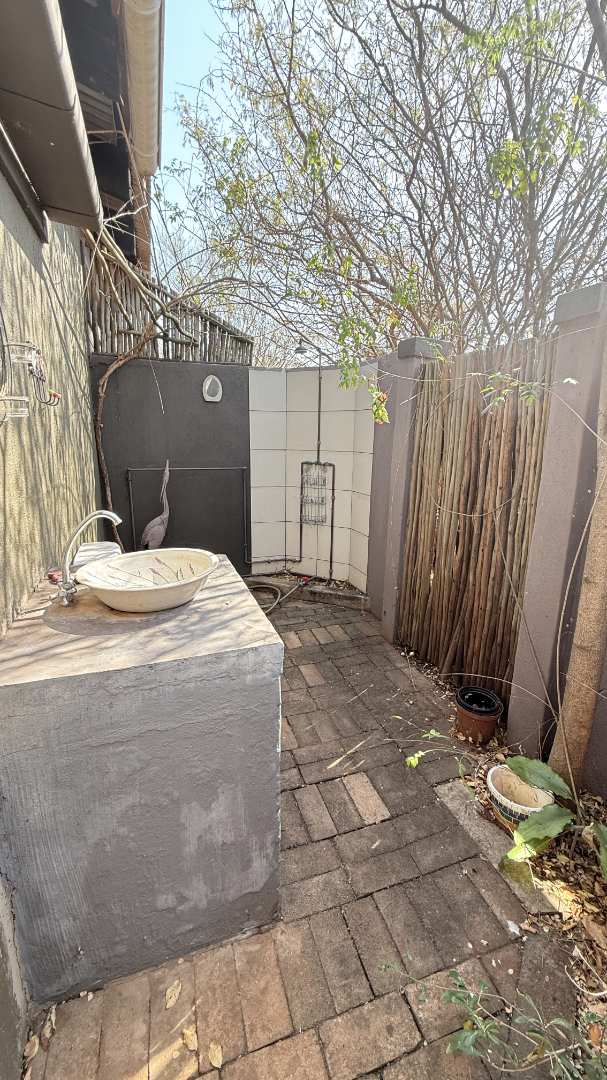 5 Bedroom Property for Sale in Hoedspruit Wildlife Estate Limpopo