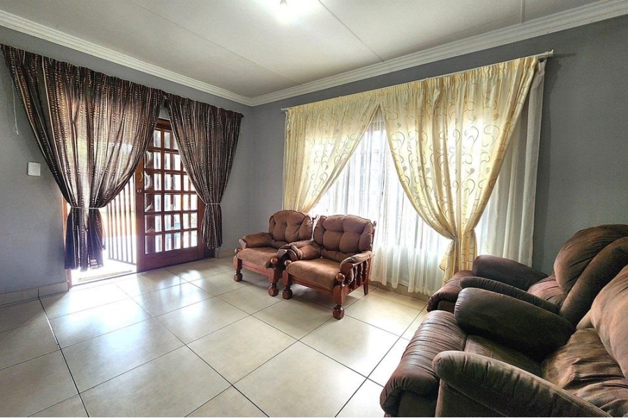 3 Bedroom Property for Sale in Florapark Limpopo