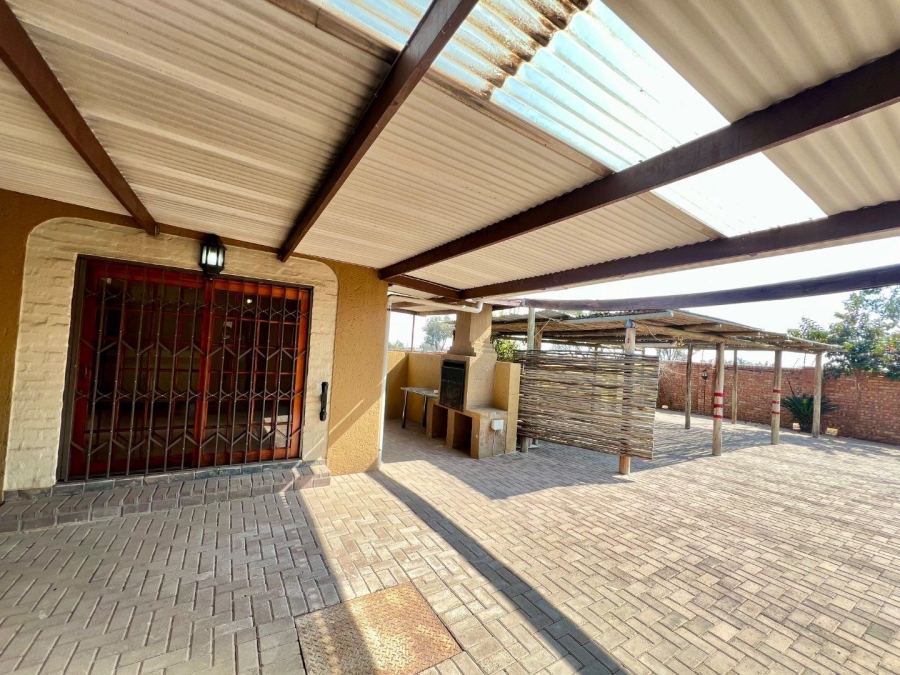 3 Bedroom Property for Sale in Bendor Limpopo