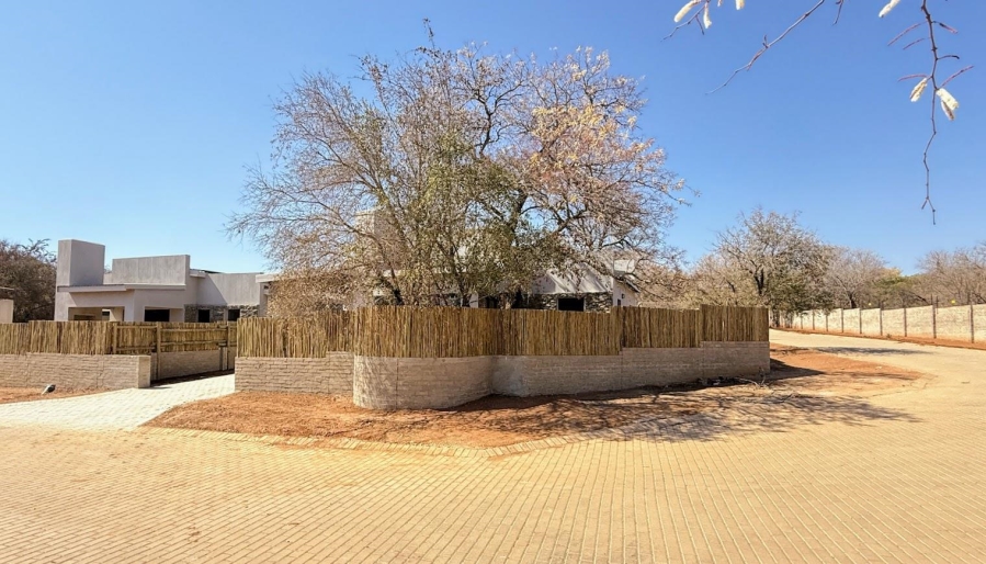2 Bedroom Property for Sale in Hoedspruit Limpopo