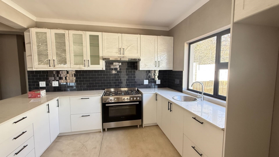 2 Bedroom Property for Sale in Hoedspruit Limpopo