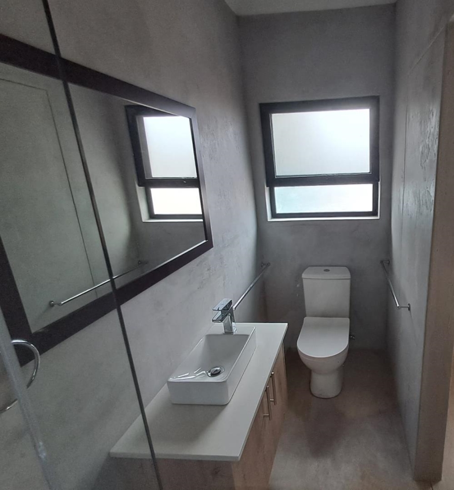 2 Bedroom Property for Sale in Hoedspruit Limpopo