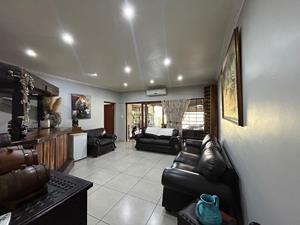 5 Bedroom Property for Sale in Hamawasha A H Limpopo