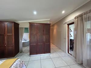 5 Bedroom Property for Sale in Hamawasha A H Limpopo