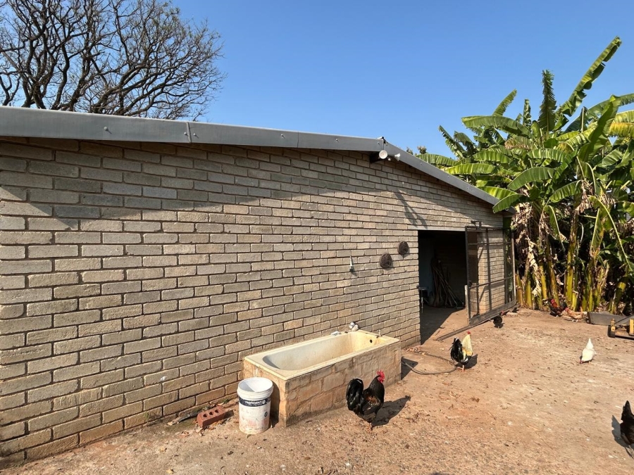 5 Bedroom Property for Sale in Hamawasha A H Limpopo