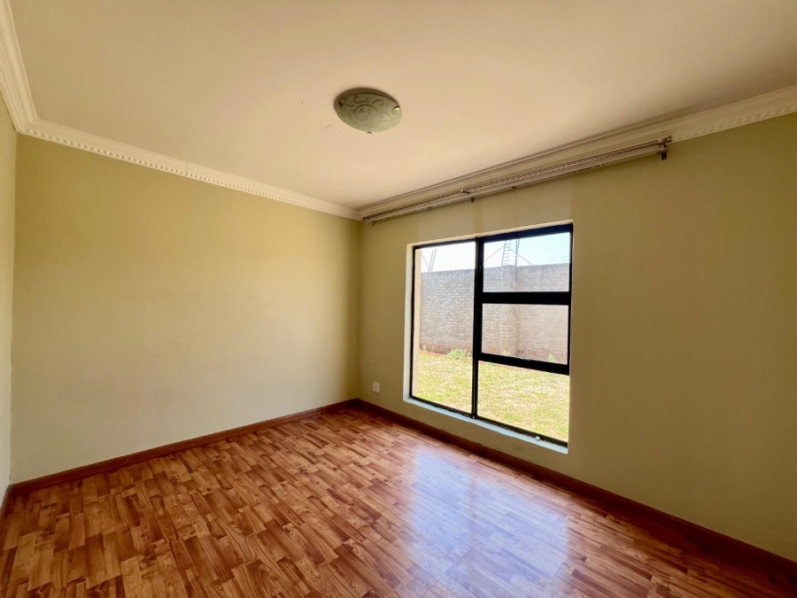 5 Bedroom Property for Sale in Thornhill Limpopo