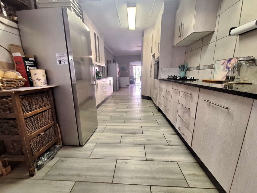 4 Bedroom Property for Sale in Leeupoort Limpopo