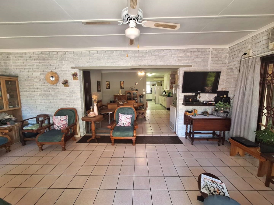 4 Bedroom Property for Sale in Leeupoort Limpopo