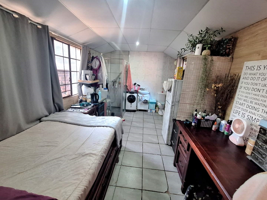 4 Bedroom Property for Sale in Leeupoort Limpopo