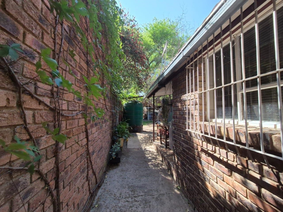4 Bedroom Property for Sale in Leeupoort Limpopo