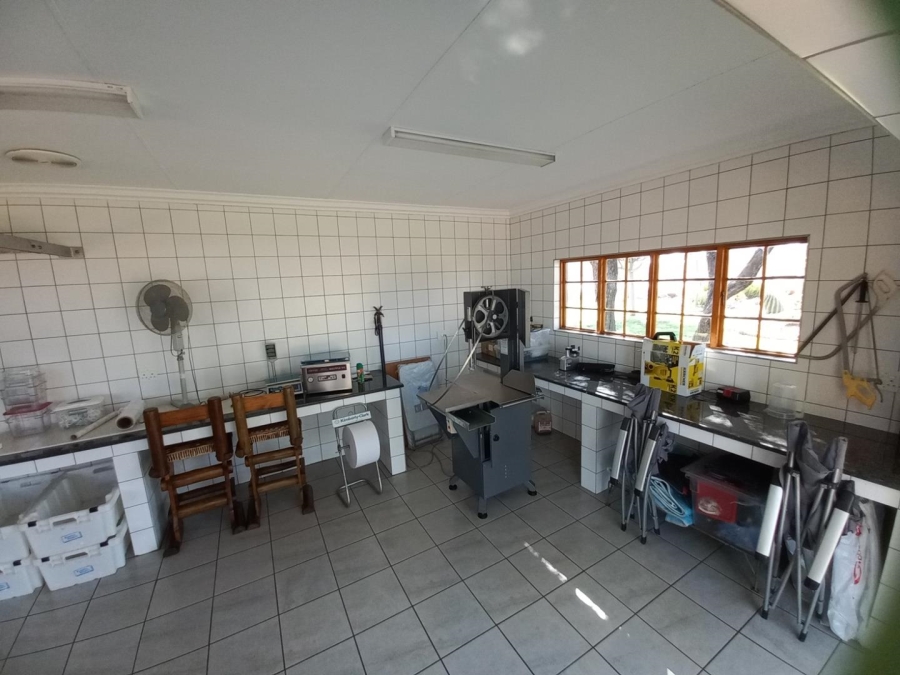 6 Bedroom Property for Sale in Alldays Limpopo