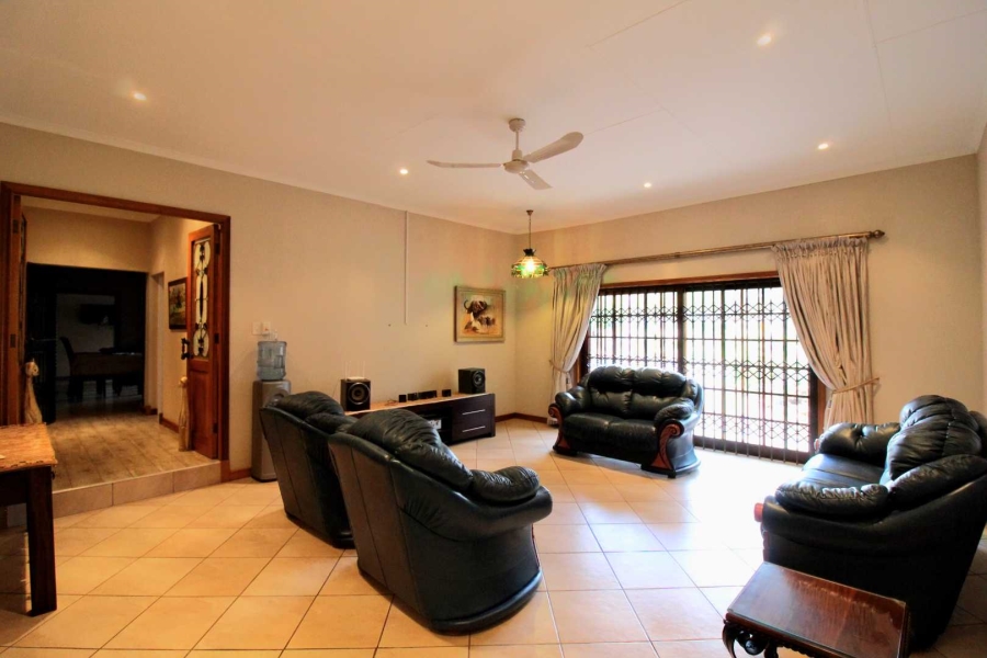 6 Bedroom Property for Sale in Alldays Limpopo