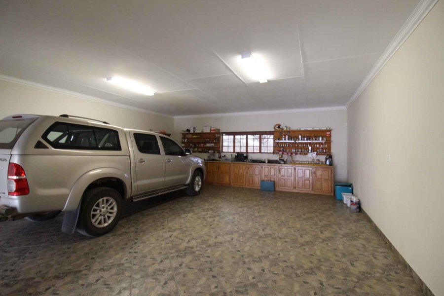 6 Bedroom Property for Sale in Alldays Limpopo