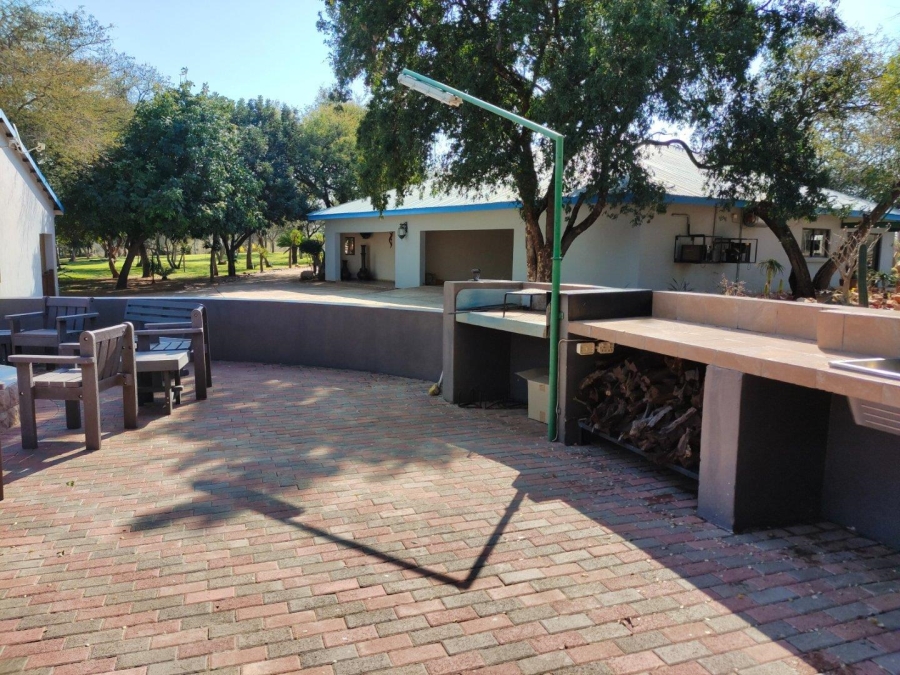6 Bedroom Property for Sale in Alldays Limpopo