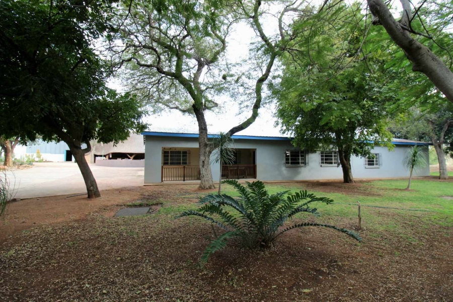 6 Bedroom Property for Sale in Alldays Limpopo