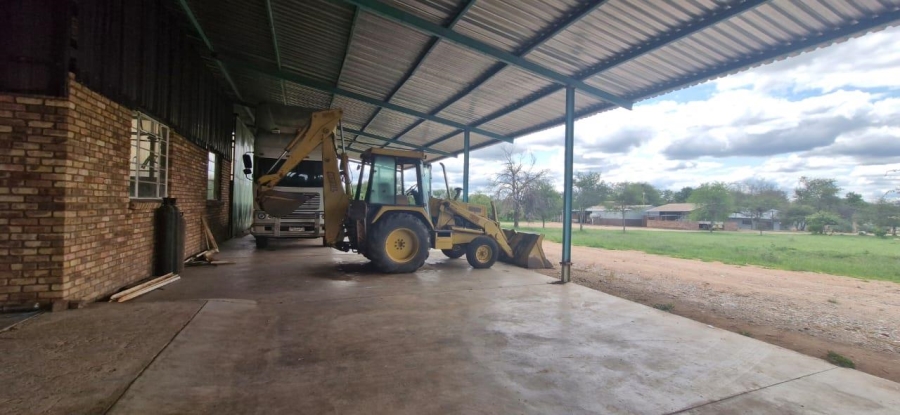 6 Bedroom Property for Sale in Alldays Limpopo