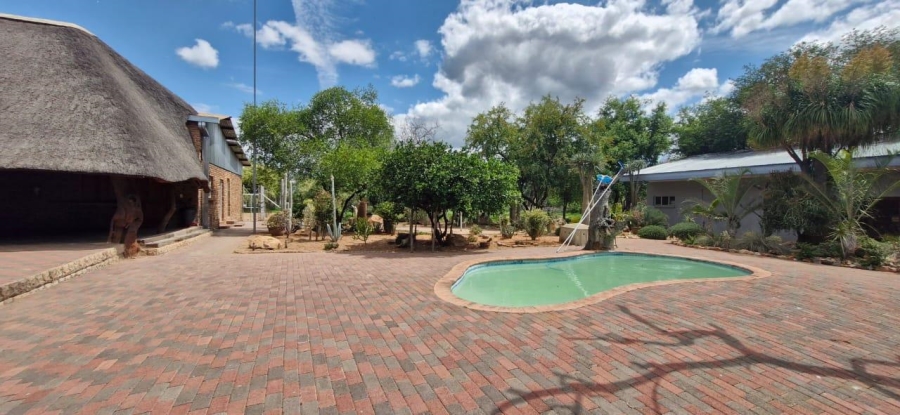 6 Bedroom Property for Sale in Alldays Limpopo