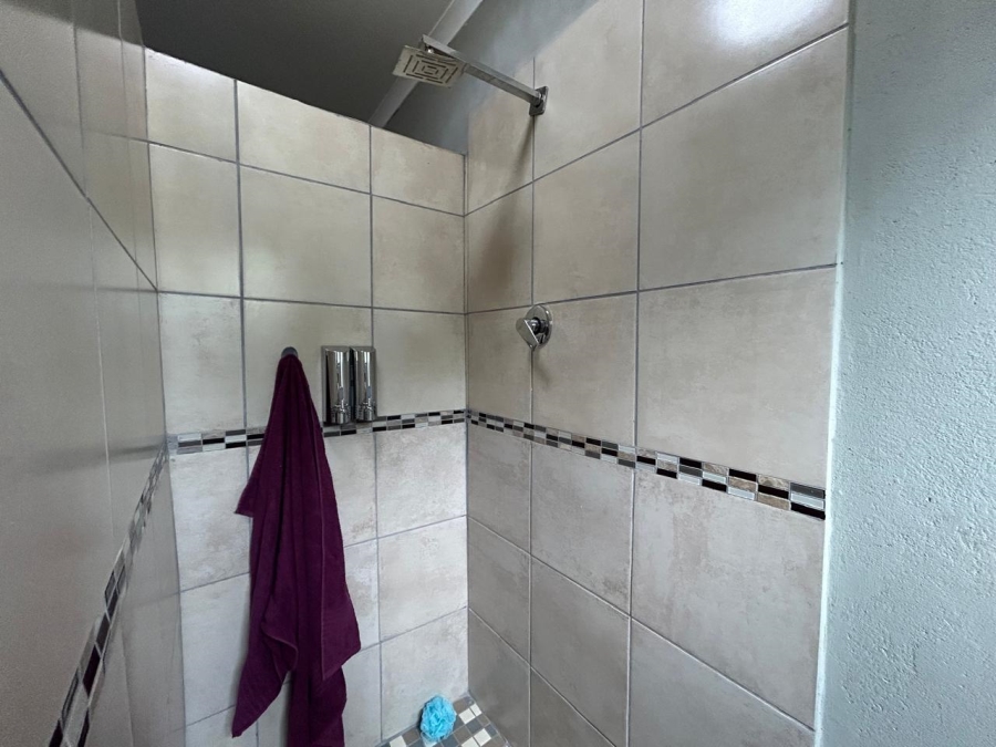 5 Bedroom Property for Sale in Arborpark Limpopo