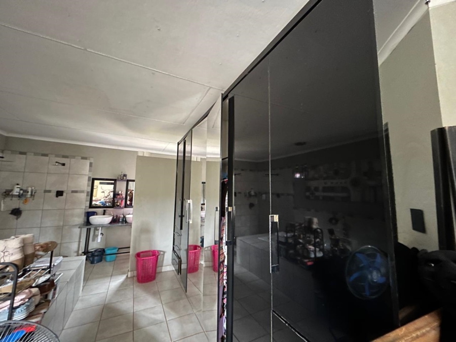 5 Bedroom Property for Sale in Arborpark Limpopo