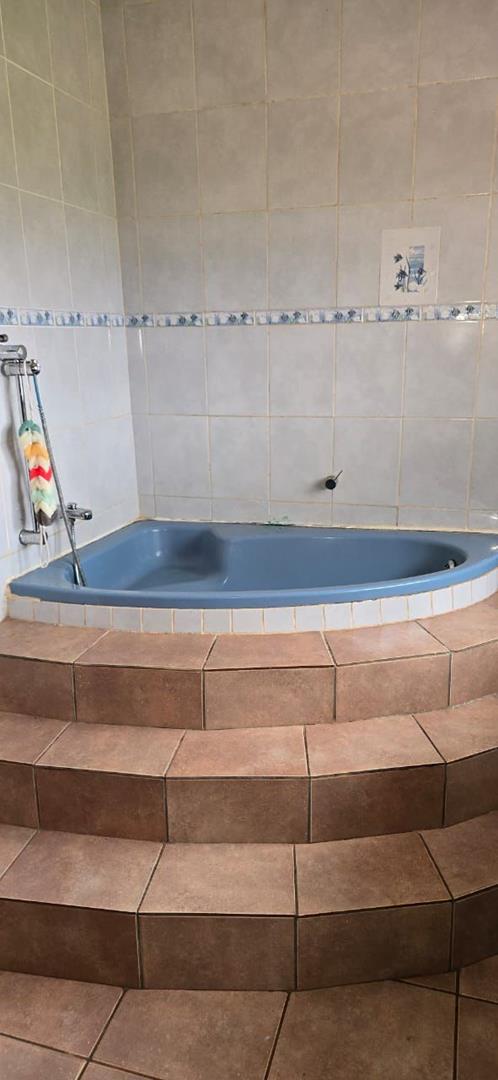 4 Bedroom Property for Sale in Ngwenani Limpopo