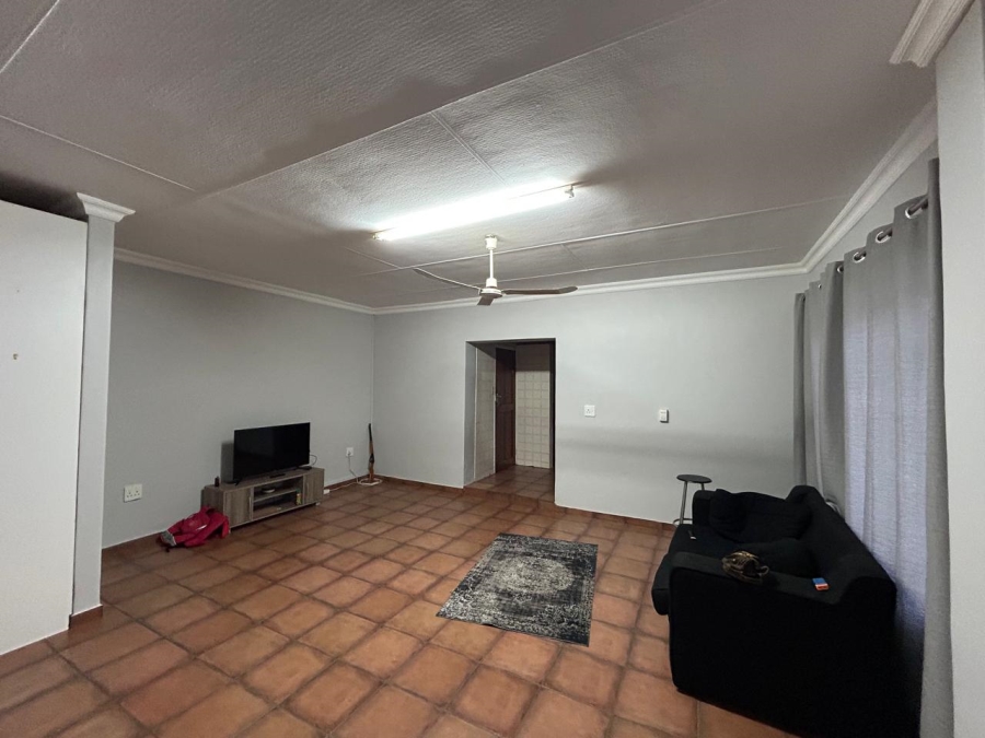 5 Bedroom Property for Sale in Aquapark Limpopo