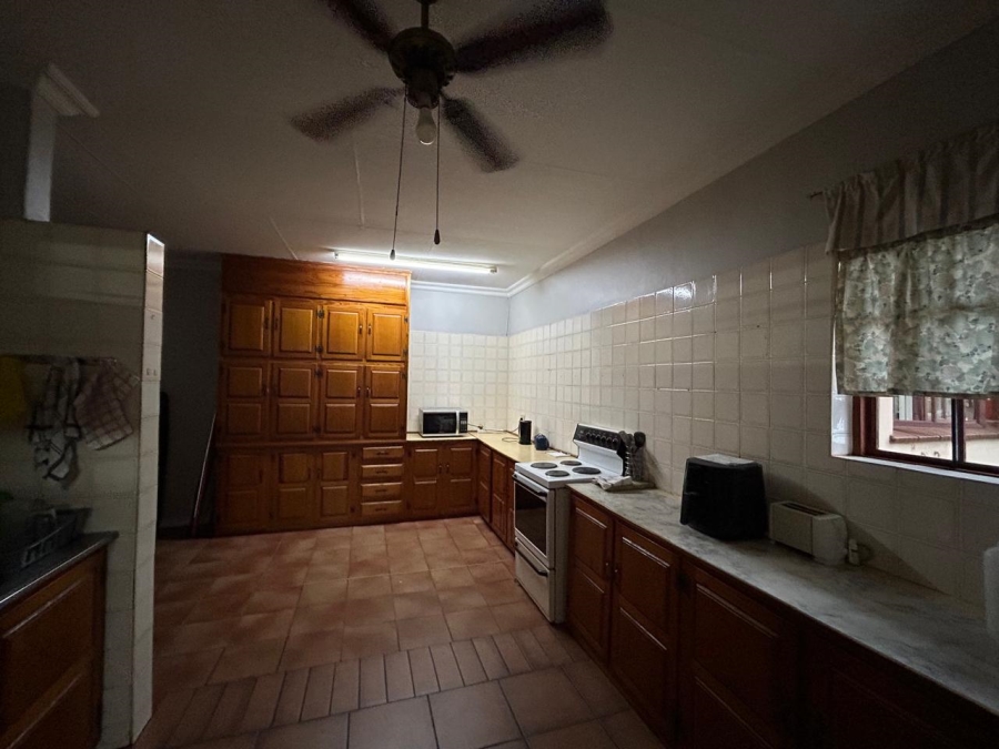 5 Bedroom Property for Sale in Aquapark Limpopo