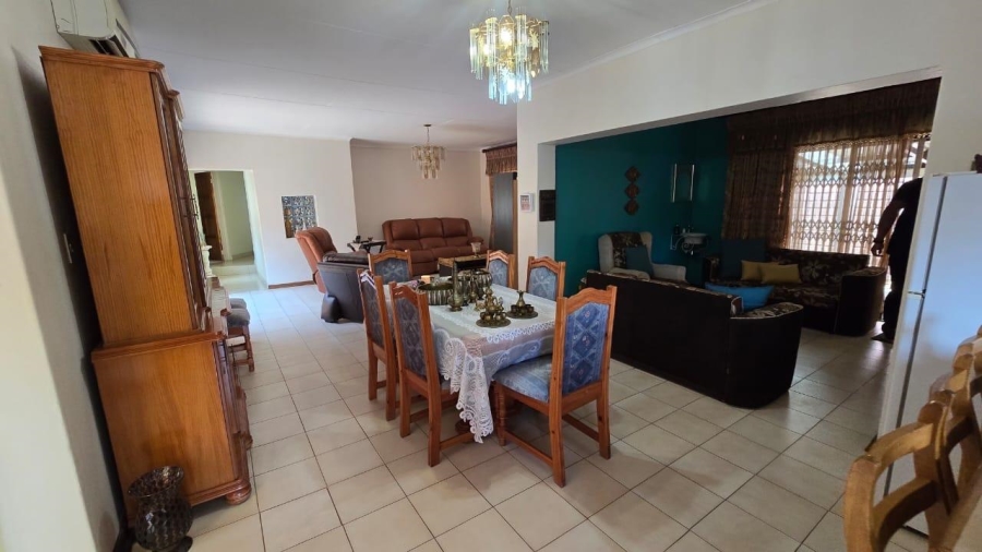 5 Bedroom Property for Sale in Eltivillas Limpopo