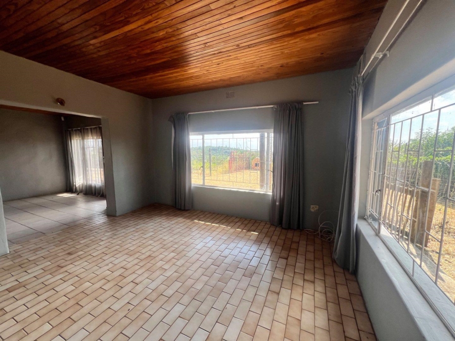 5 Bedroom Property for Sale in Letsitele Limpopo