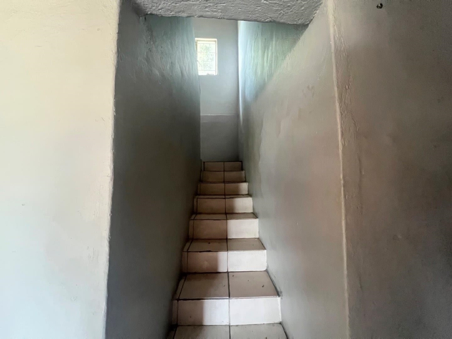 5 Bedroom Property for Sale in Letsitele Limpopo