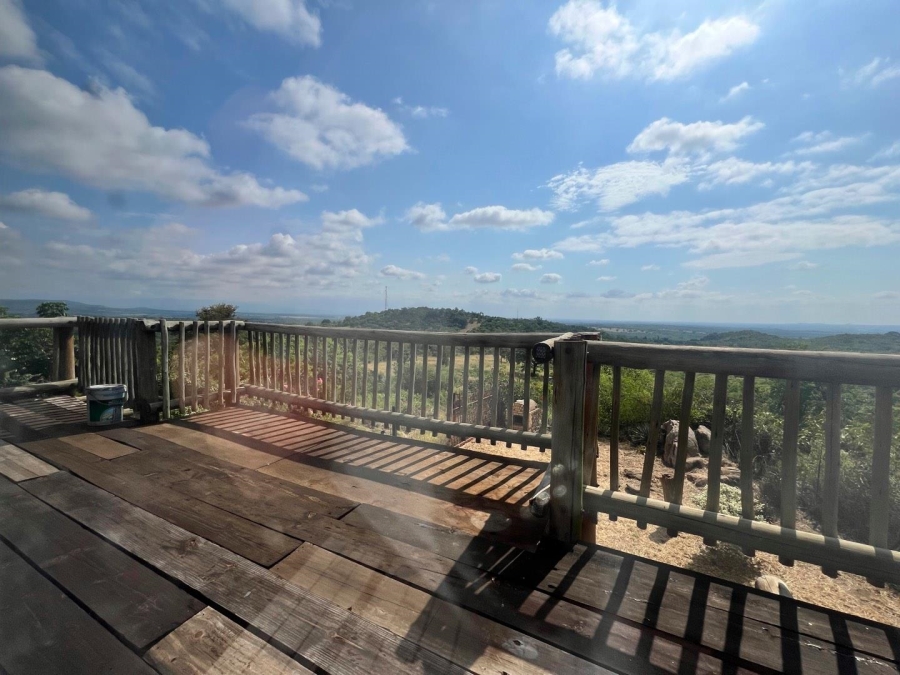 5 Bedroom Property for Sale in Letsitele Limpopo