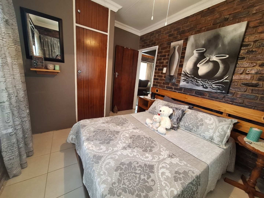 2 Bedroom Property for Sale in Leeupoort Limpopo