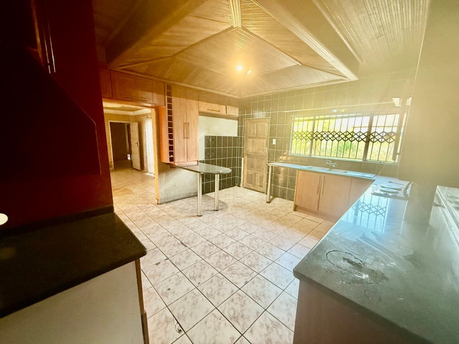 To Let 5 Bedroom Property for Rent in Mankweng Limpopo