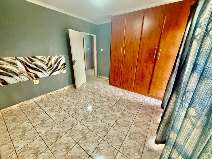 To Let 5 Bedroom Property for Rent in Mankweng Limpopo
