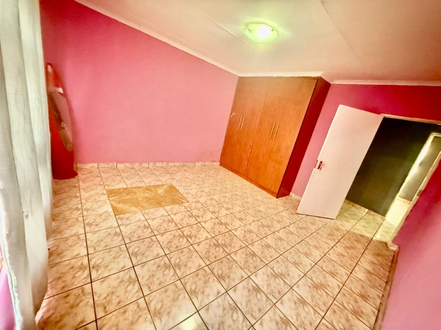 To Let 5 Bedroom Property for Rent in Mankweng Limpopo