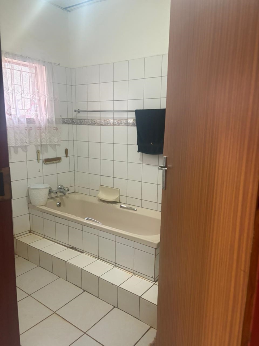 4 Bedroom Property for Sale in De Put A H Limpopo