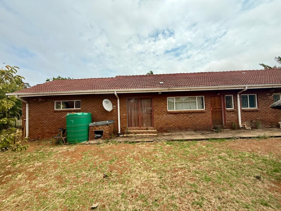 3 Bedroom Property for Sale in Fauna Park Limpopo