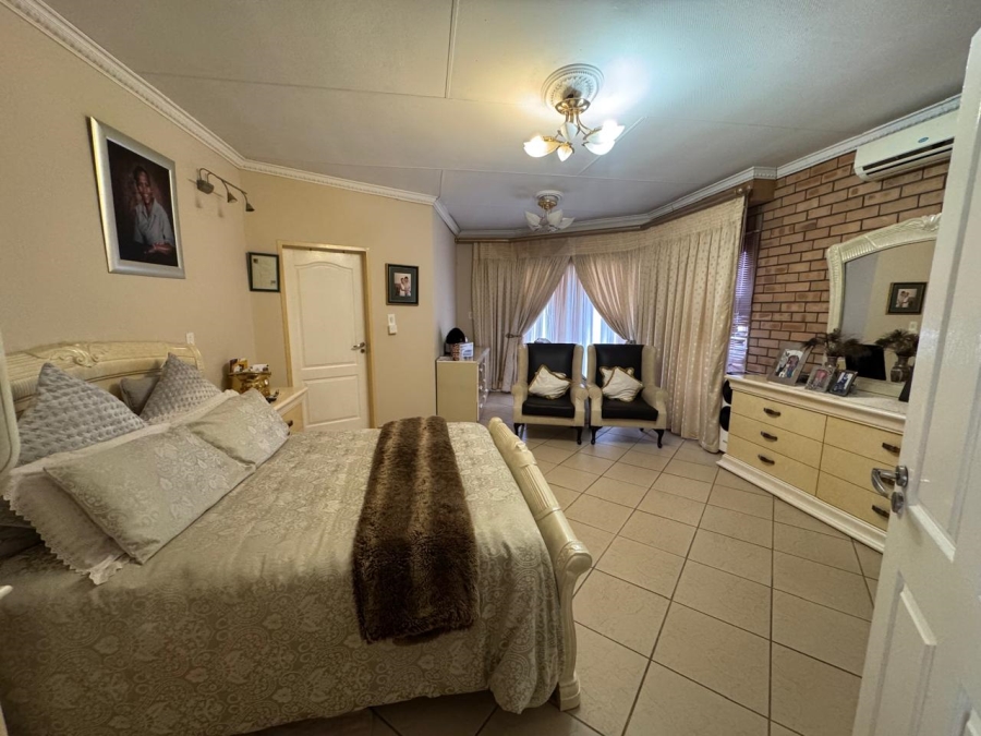 6 Bedroom Property for Sale in Broadlands Estate Limpopo