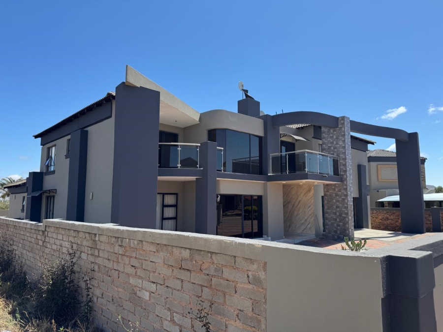 5 Bedroom Property for Sale in Eagles Crest Limpopo
