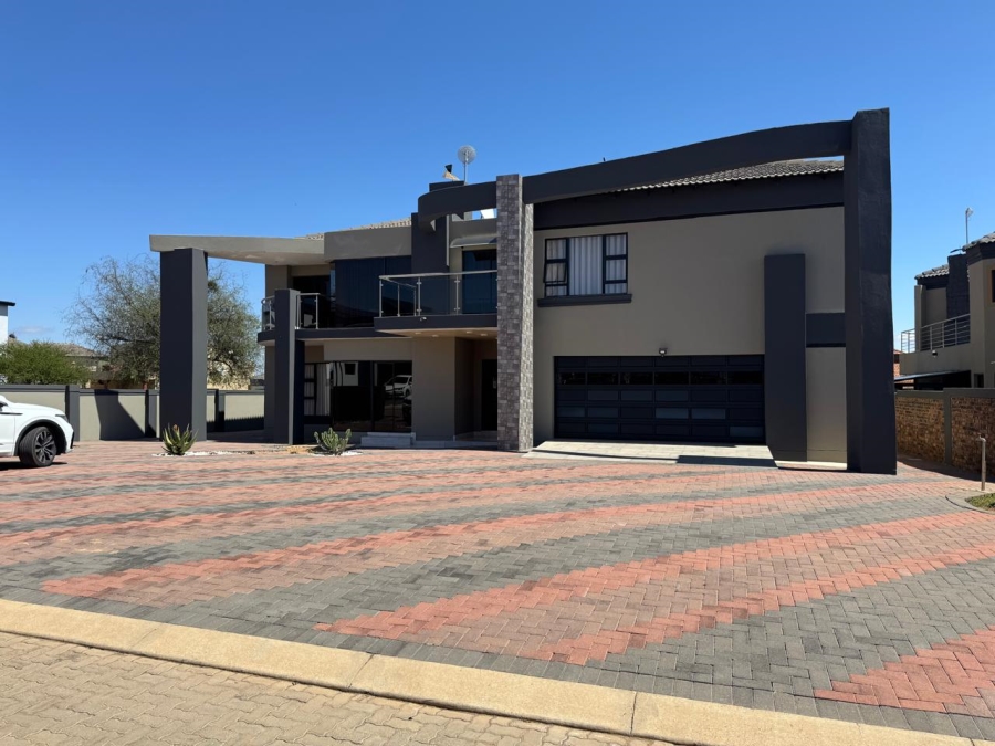 5 Bedroom Property for Sale in Eagles Crest Limpopo